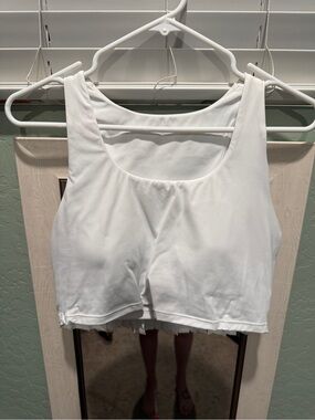 Women's White Scoop Crop Tank - Sleek Everyday Essential